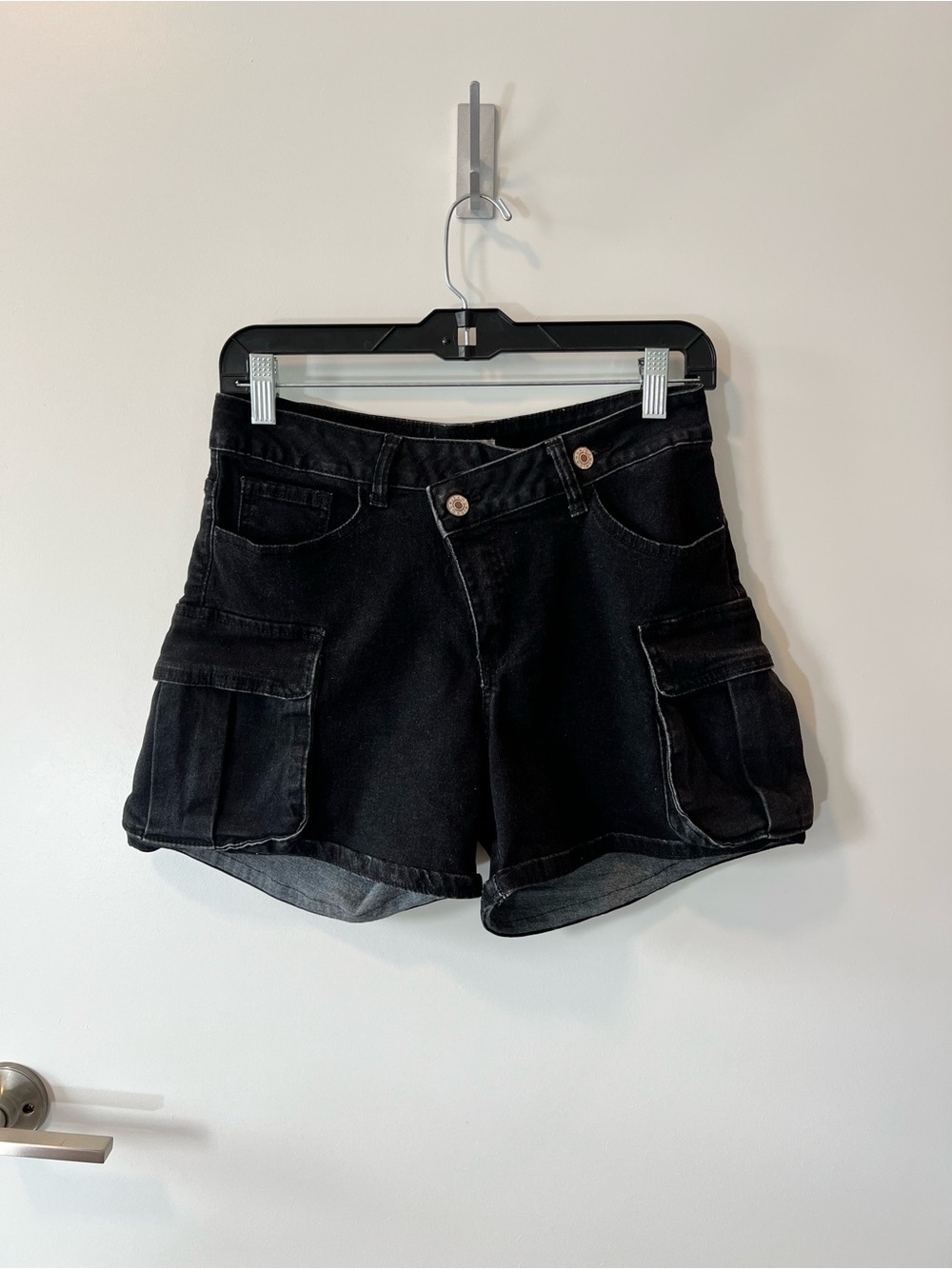 Black Cargo Denim Shorts with Flap Pockets